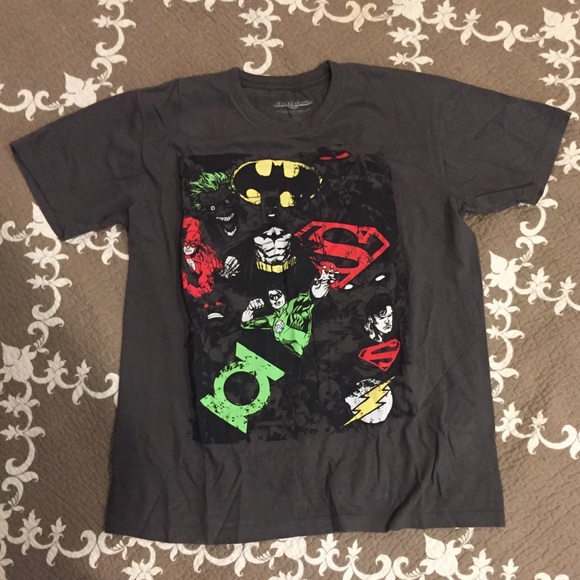 DC Character Graphic Tee Unisex - Picture 1 of 3